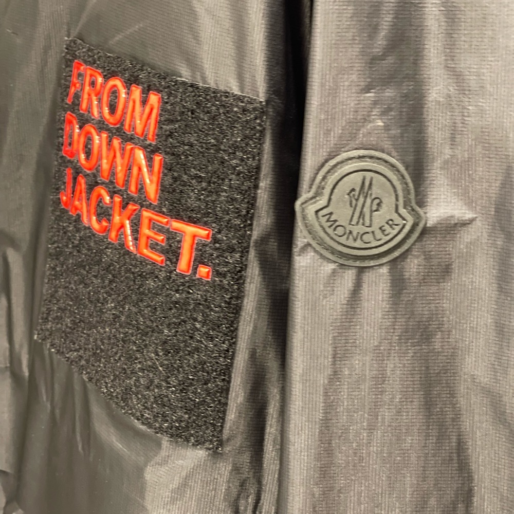 Moncler Mens Delaporte Jacket Black Size 3